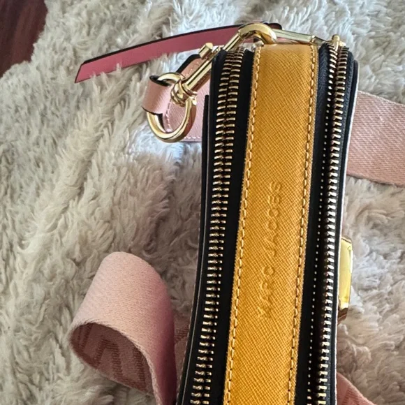 Marc Jacobs Pink and Cream SnapShot Bag with Gold Accents - Picture 3 of 6